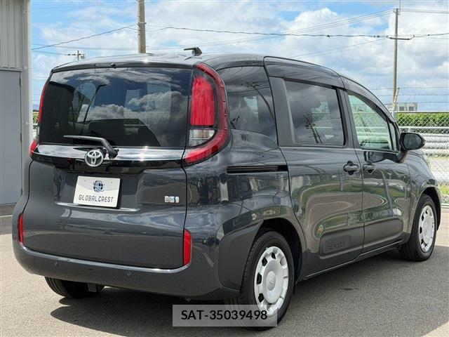 Toyota SIENTA 2024-05 8876134-5