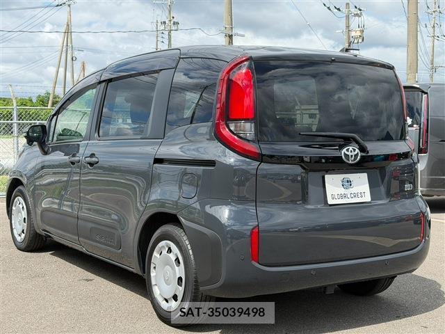 Toyota SIENTA 2024-05 8876134-7