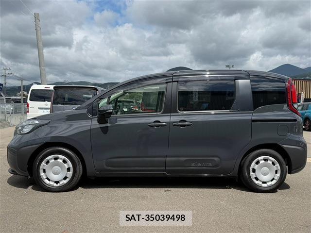 Toyota SIENTA 2024-05 8876134-8