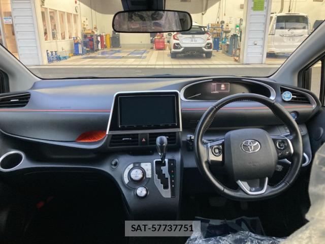Toyota SIENTA 2019-10 8876303-10