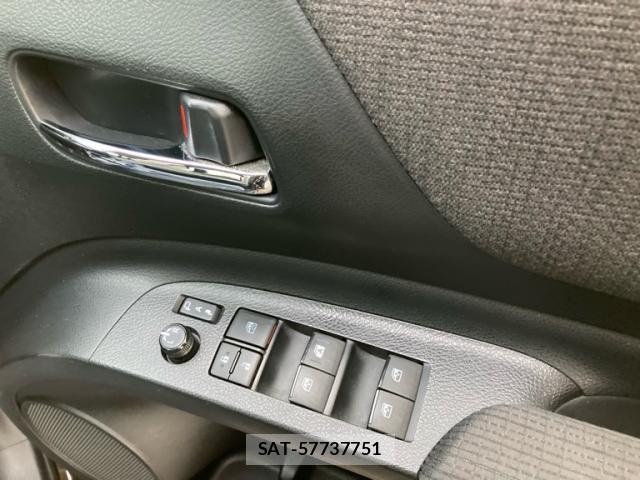 Toyota SIENTA 2019-10 8876303-14