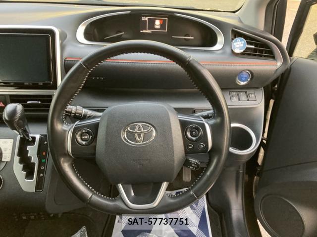 Toyota SIENTA 2019-10 8876303-18