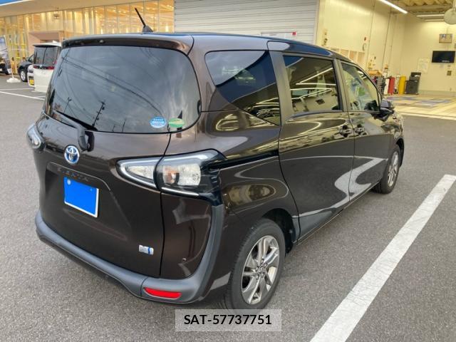Toyota SIENTA 2019-10 8876303-2