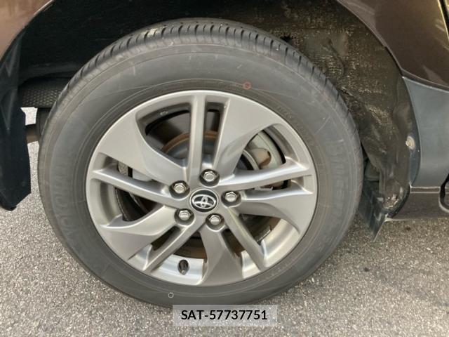 Toyota SIENTA 2019-10 8876303-3
