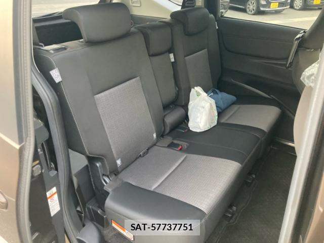 Toyota SIENTA 2019-10 8876303-9
