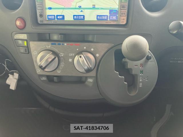 Toyota SIENTA 2008-01 8876438-15