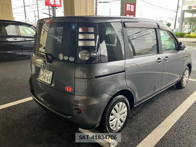 Toyota SIENTA 2008-01 8876438-2