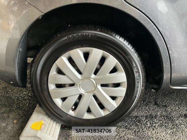Toyota SIENTA 2008-01 8876438-3