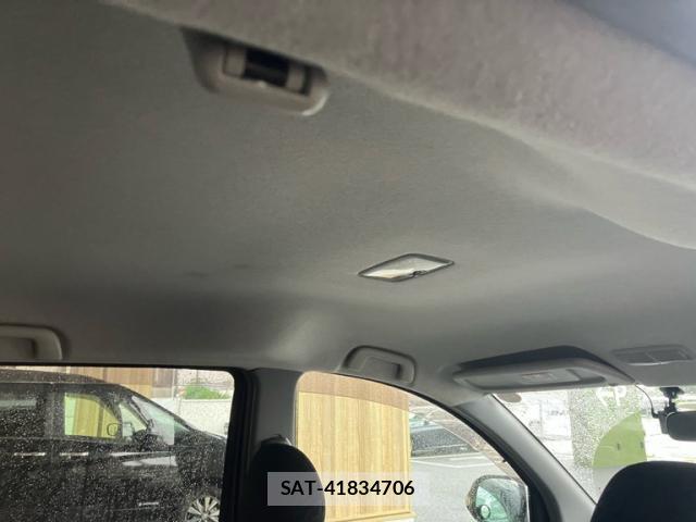Toyota SIENTA 2008-01 8876438-7