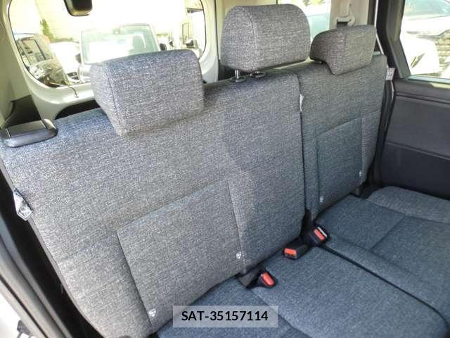 Toyota SIENTA 2023-03 8876484-11