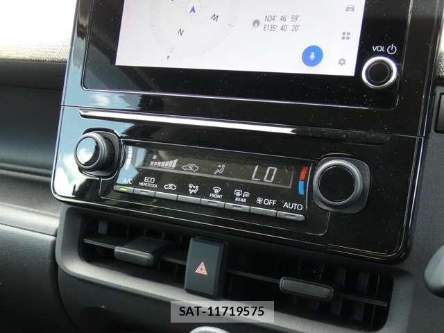 Toyota SIENTA 2022-09 8876485-2