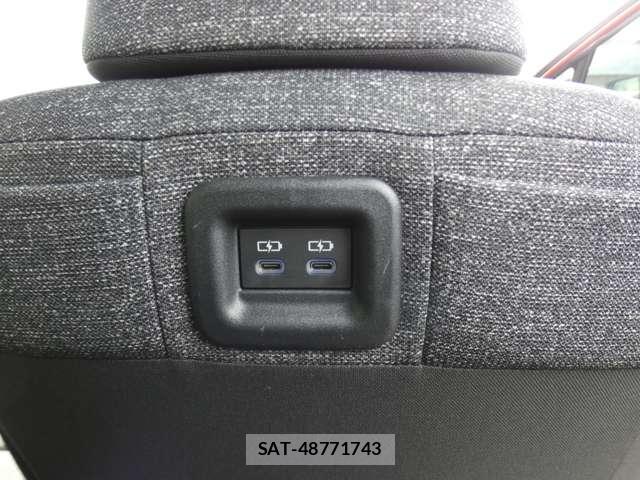 Toyota SIENTA 2023-06 8876488-4