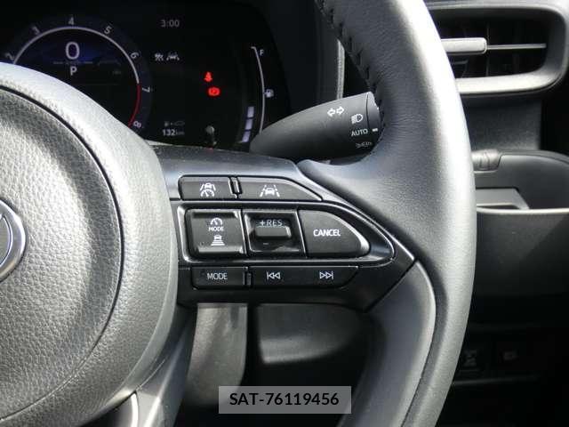 Toyota SIENTA 2023-11 8876493-2