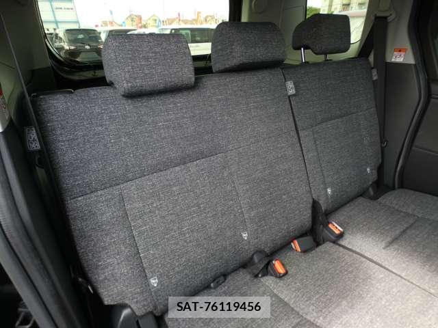 Toyota SIENTA 2023-11 8876493-8