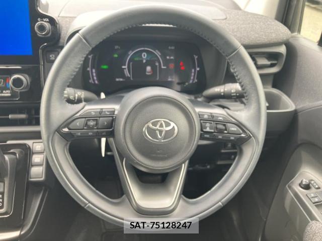 Toyota SIENTA 2023-10 8877069-15