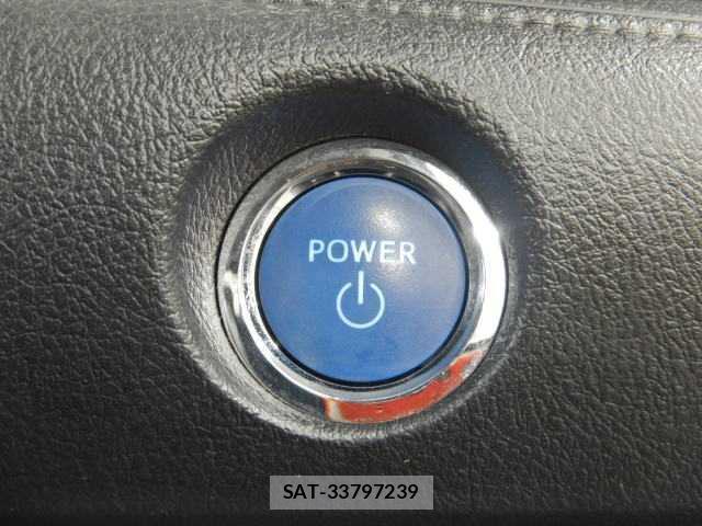 Toyota SIENTA 2021-11 8877076-10