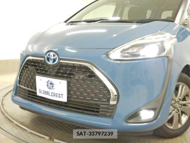 Toyota SIENTA 2021-11 8877076-14