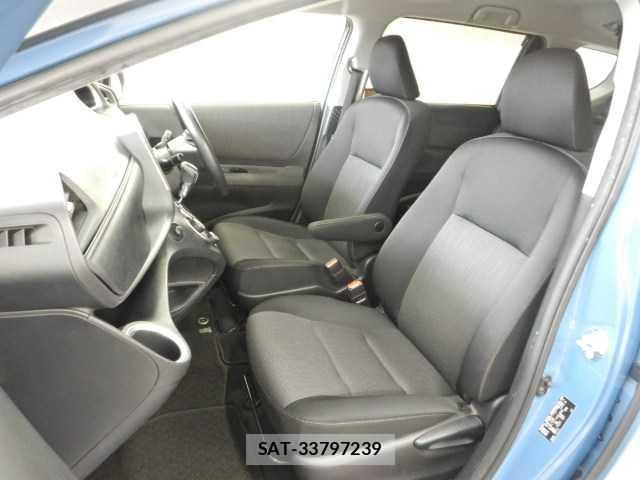 Toyota SIENTA 2021-11 8877076-16