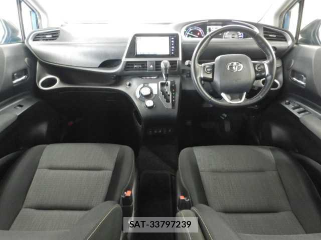Toyota SIENTA 2021-11 8877076-2