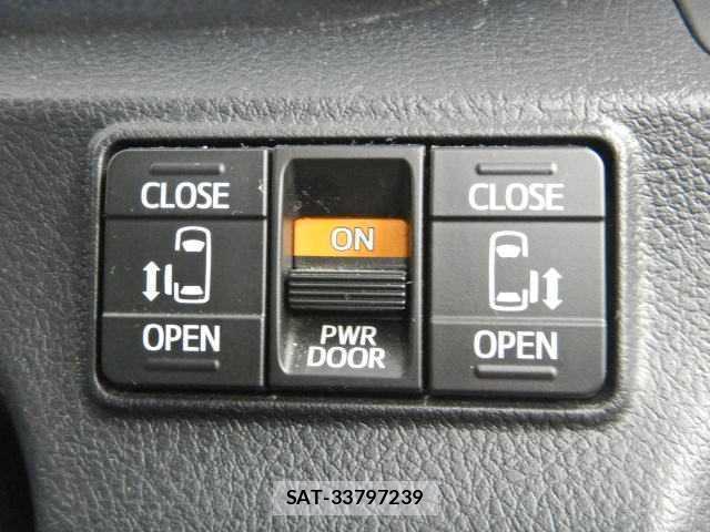 Toyota SIENTA 2021-11 8877076-8