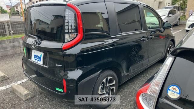 Toyota SIENTA 2026-01 8877106-12