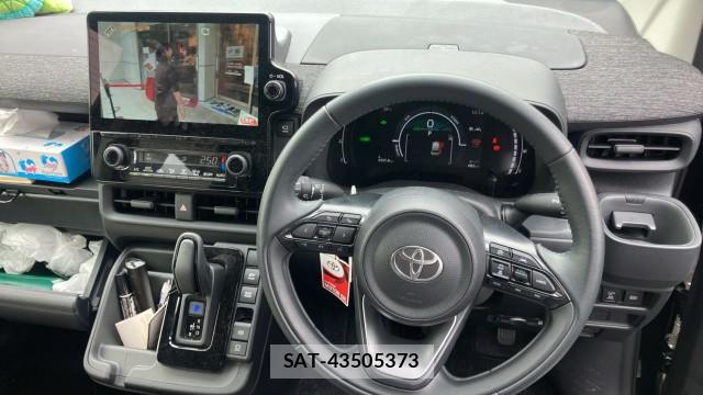 Toyota SIENTA 2026-01 8877106-16