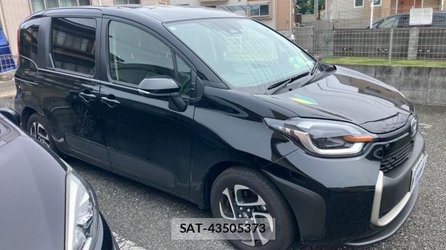 Toyota SIENTA 2026-01 8877106-3