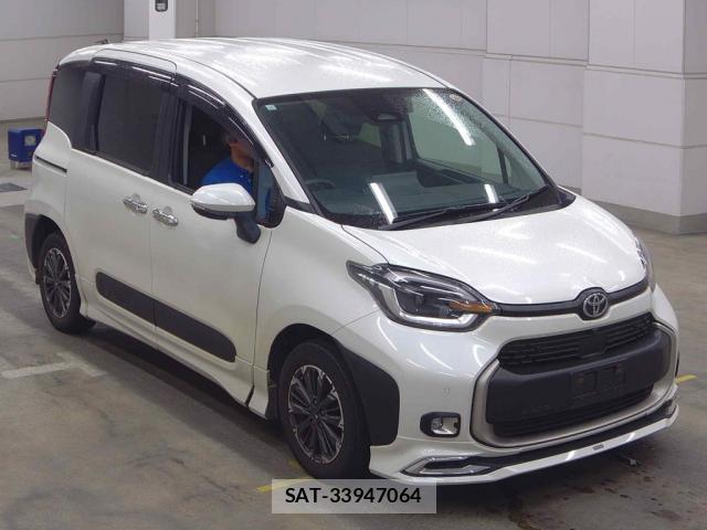 Toyota SIENTA 2023-10 8877744-0
