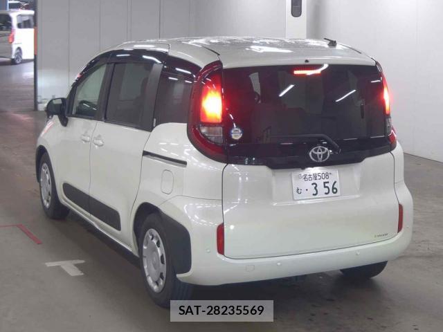Toyota SIENTA 2022-12 8877768-1