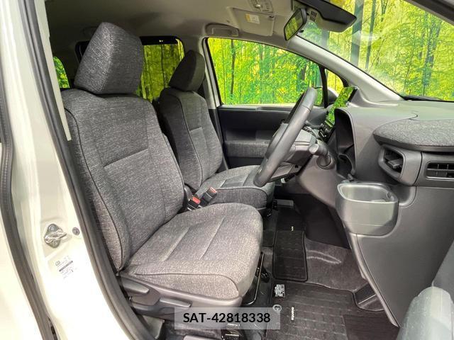 Toyota SIENTA 2023-03 8877906-7
