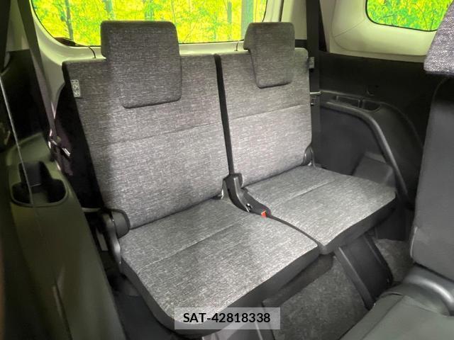 Toyota SIENTA 2023-03 8877906-9