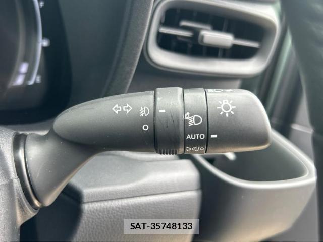 Toyota SIENTA 2026-01 8877944-15