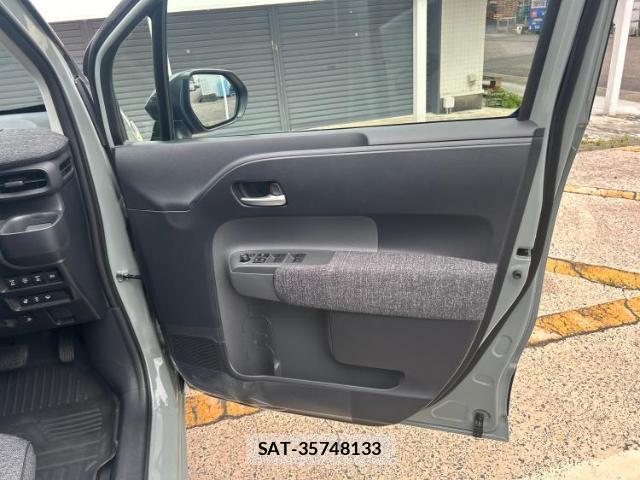 Toyota SIENTA 2026-01 8877944-3