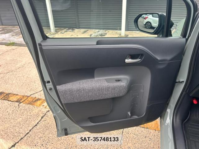 Toyota SIENTA 2026-01 8877944-5