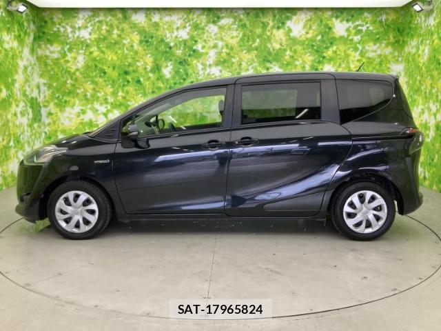 Toyota SIENTA 2017-09 8878052-1
