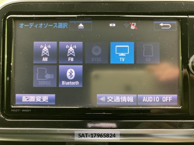 Toyota SIENTA 2017-09 8878052-10