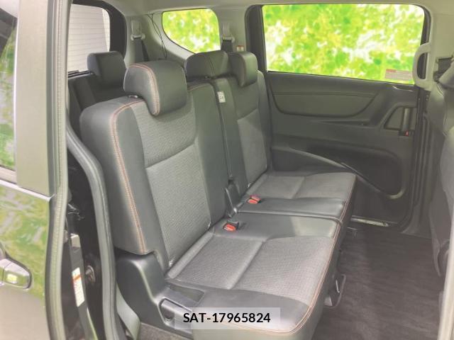 Toyota SIENTA 2017-09 8878052-4