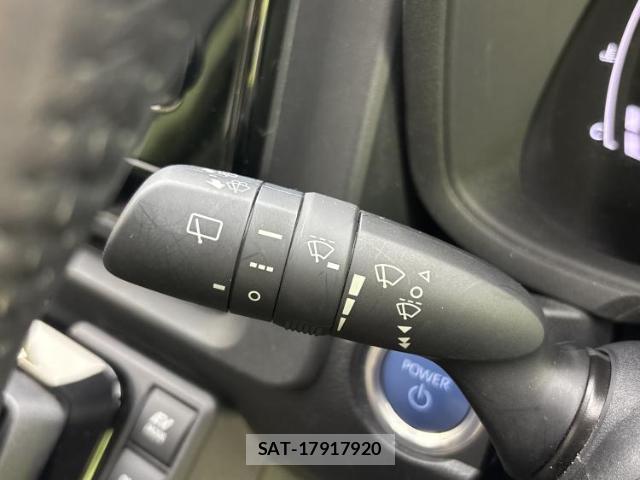 Toyota SIENTA 2024-03 8878082-16