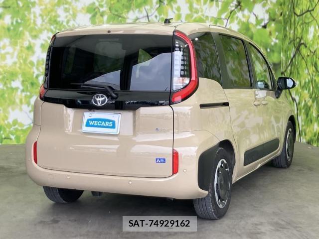 Toyota SIENTA 2025-05 8878108-2