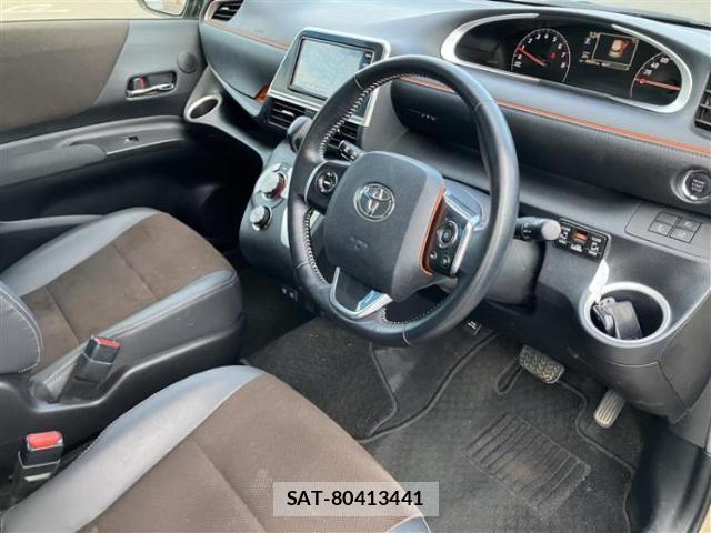 Toyota SIENTA 2021-12 8878315-4