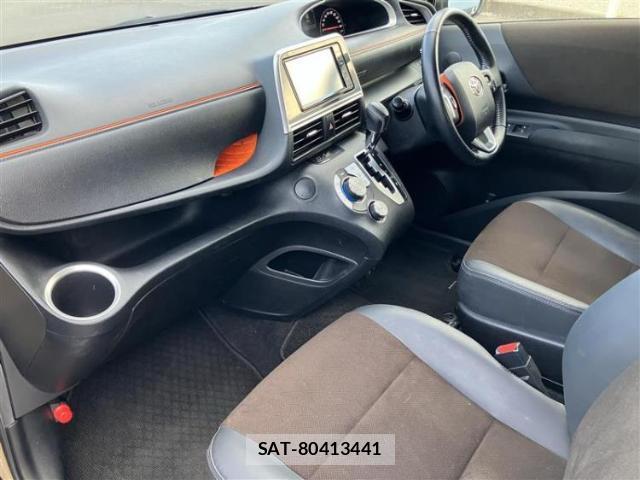 Toyota SIENTA 2021-12 8878315-5