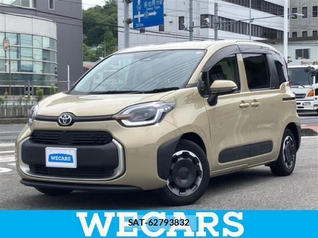 Toyota SIENTA 2023-10 8878321-0