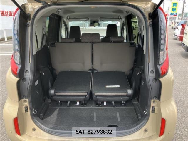 Toyota SIENTA 2023-10 8878321-7