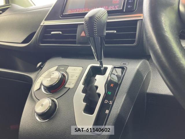 Toyota SIENTA 2020-02 8878365-17