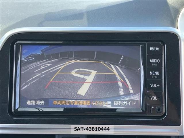 Toyota SIENTA 2022-03 8878428-10