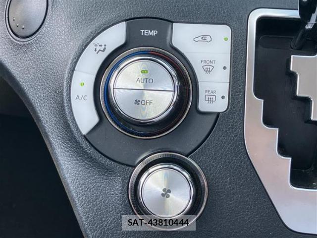 Toyota SIENTA 2022-03 8878428-11