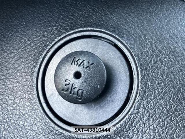 Toyota SIENTA 2022-03 8878428-12