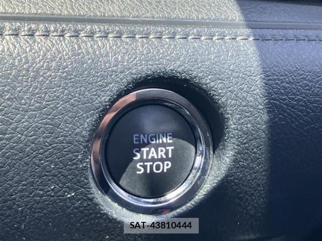 Toyota SIENTA 2022-03 8878428-16