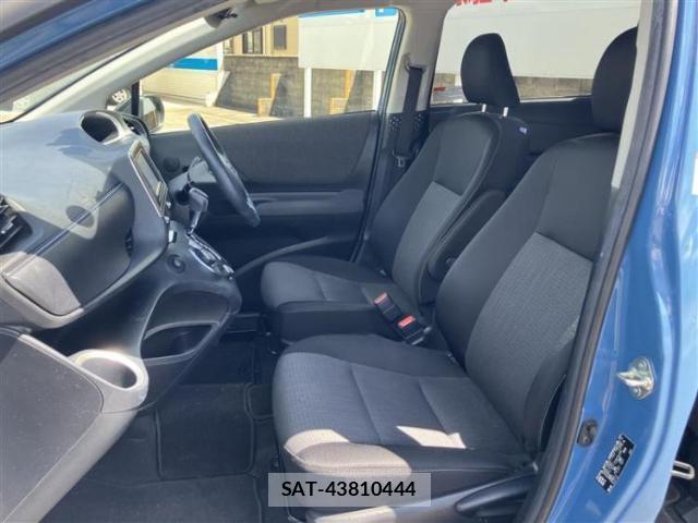 Toyota SIENTA 2022-03 8878428-4
