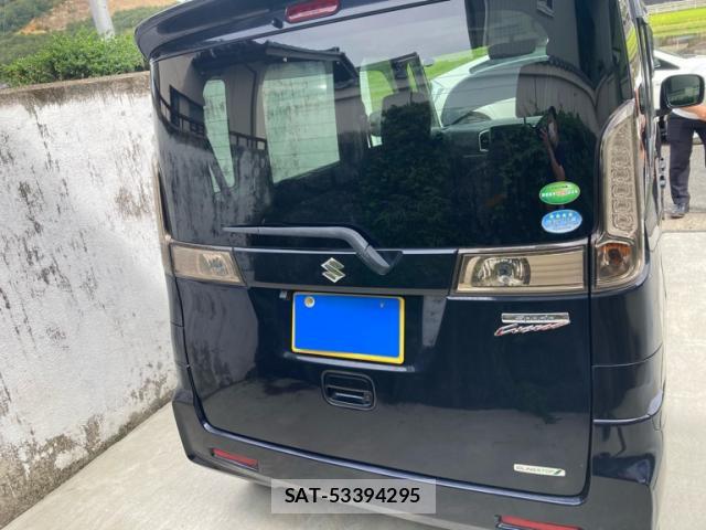 Suzuki SPACIA 2013-09 8876421-0